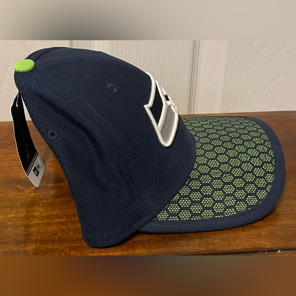 Seattle Seahawks Hat Cap New Era 59Fifty Blue Green Honeycomb SZ M/L NEW - Picture 4 of 13